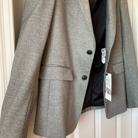 NWT Gray Zara Blazer, Kate Middleton Fave 😍 - Picture 6 of 16